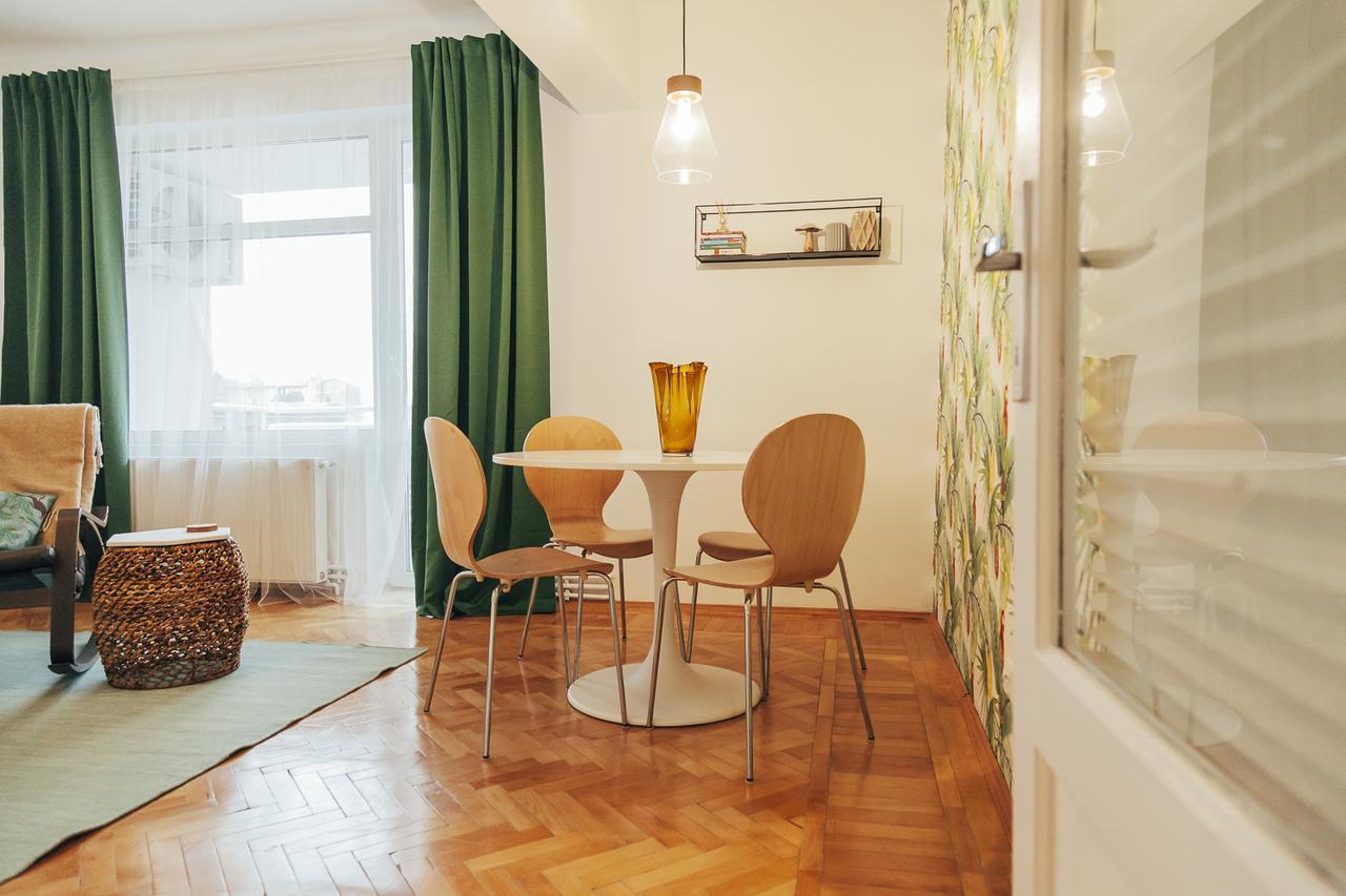 Old Town View Apartment Boekarest Buitenkant foto